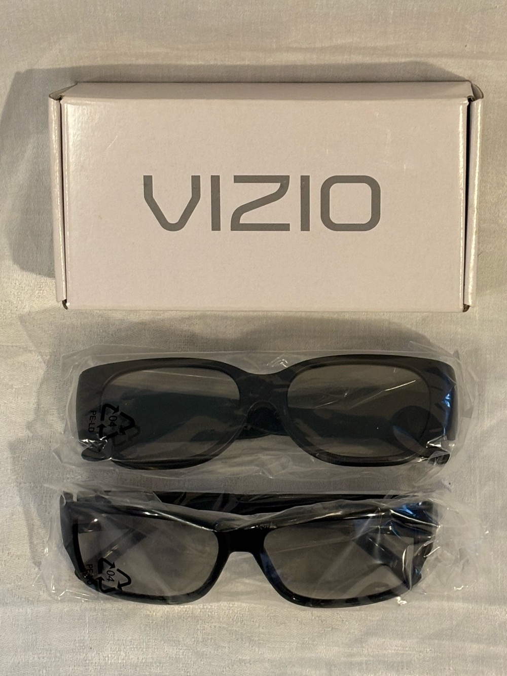 Vizio 3D Glasses Theater 2 Pair New Open Box Sealed Glasses